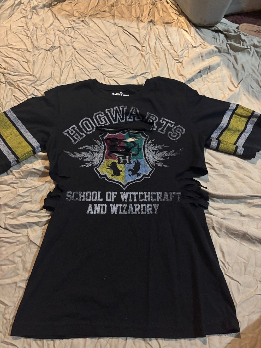 Hogwarts Kids Short Sleeve Tee — Black with Multicolor Crest